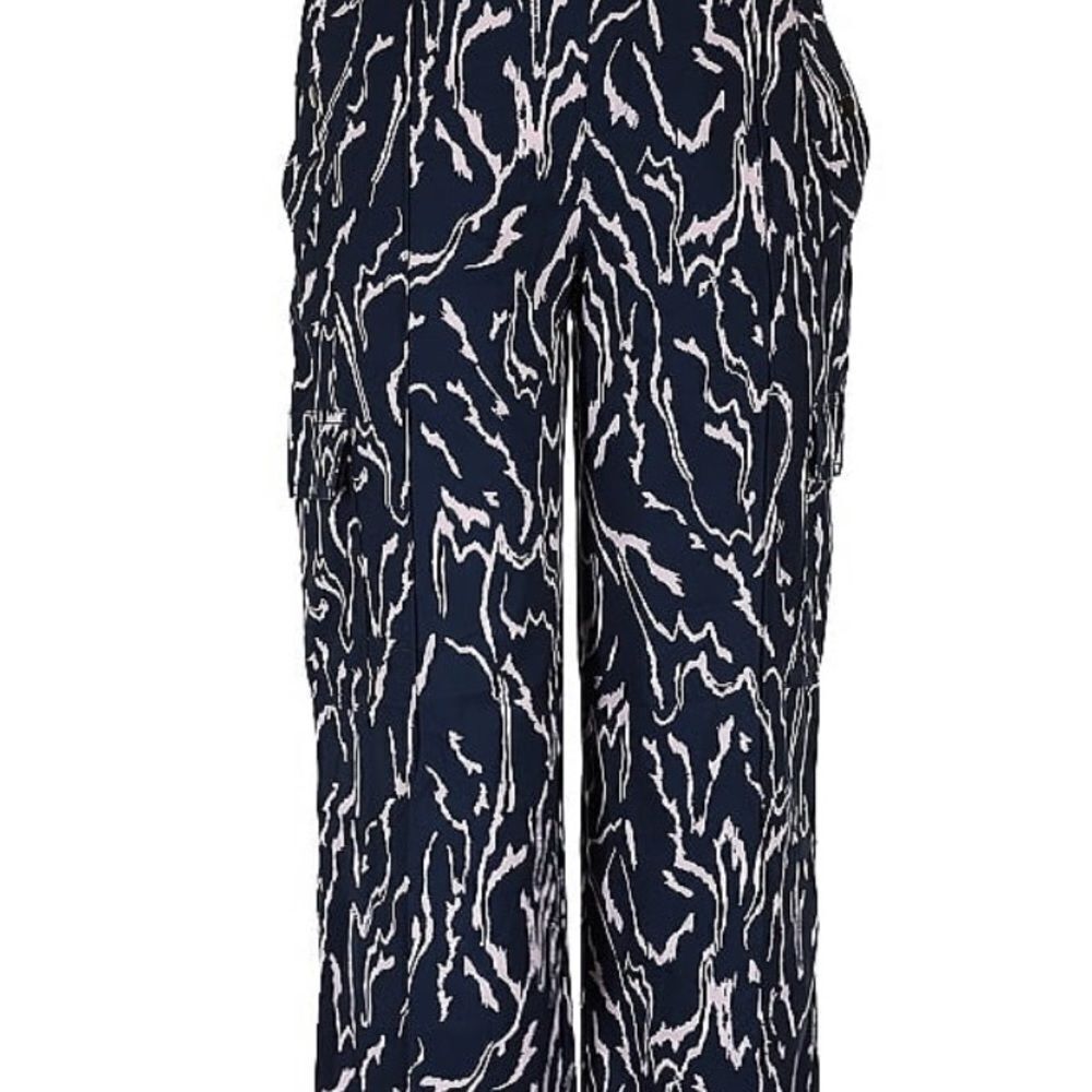 ATHLETA Vienna Cargo Pants Printed in Navy & Orchid Pink Lightweight - Picture 12 of 12